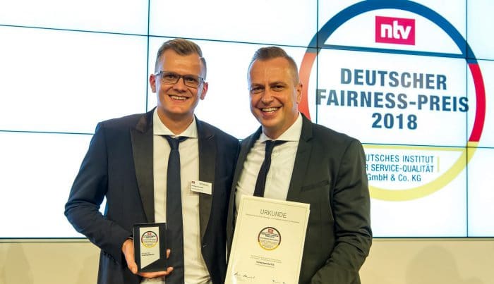 Philipp Zurawski (Gründer) & Lars Zurawski (Geschäftsführer) nahmen den Fairness-Preis entgegen.